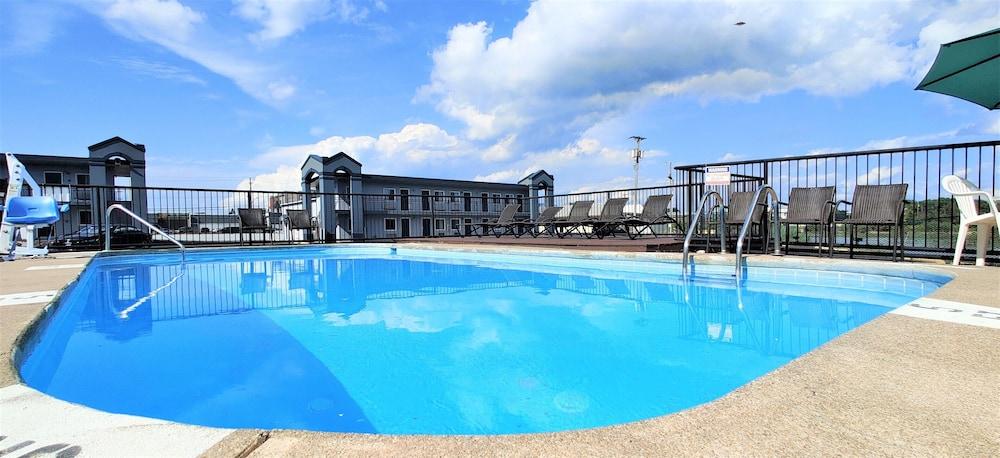 Cedar Cove Hotel Sandusky Exterior photo