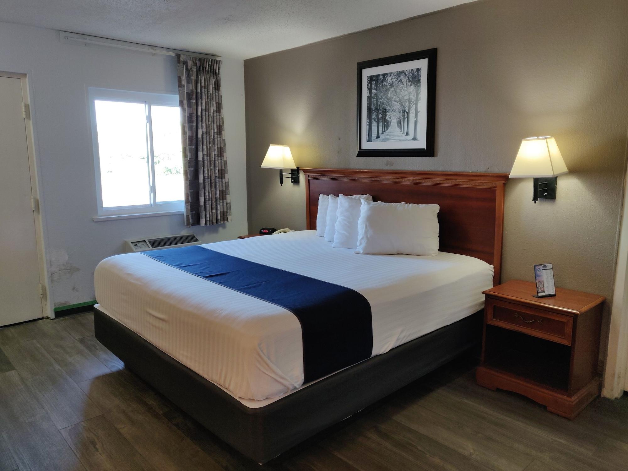 Cedar Cove Hotel Sandusky Exterior photo